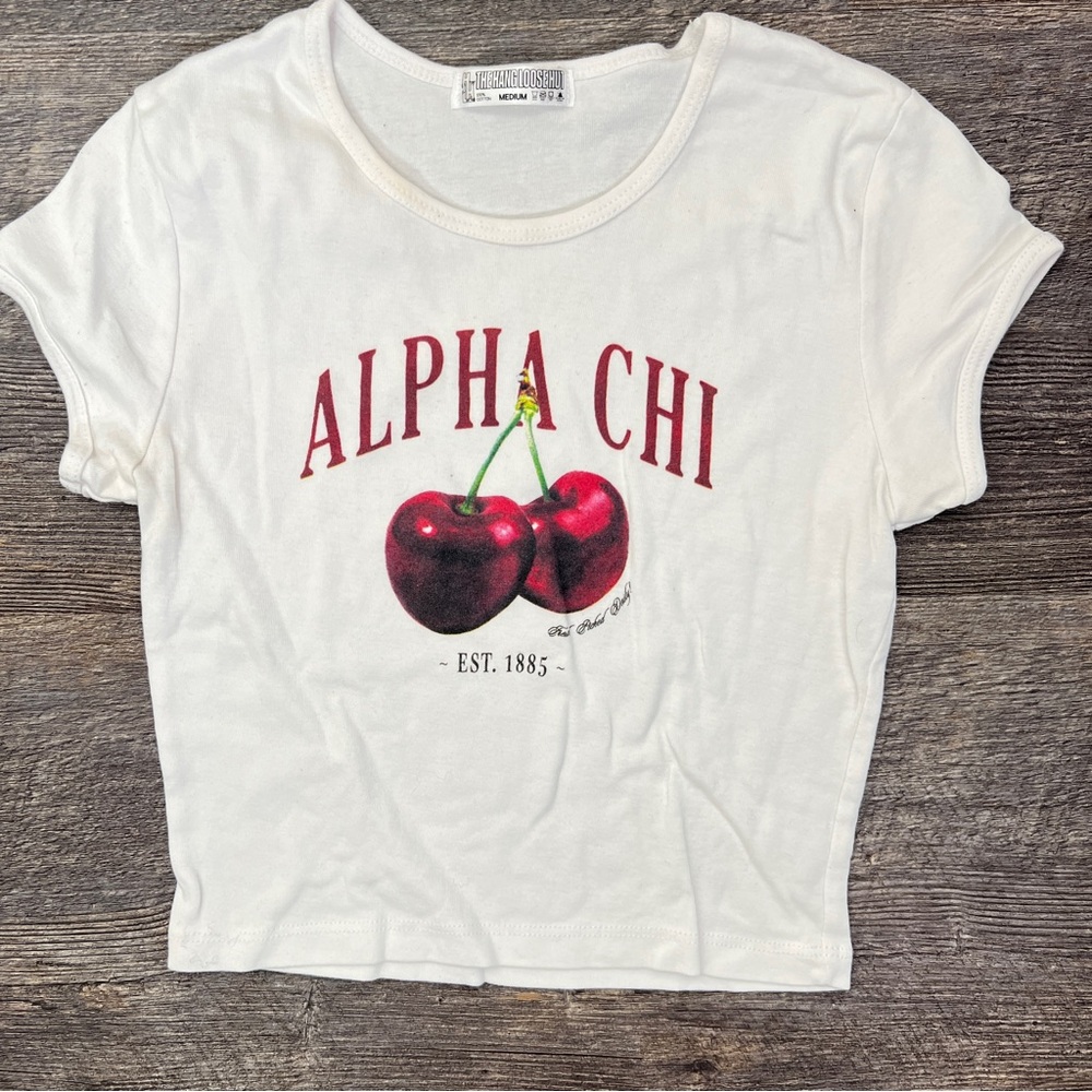The Hang Loose Hut Alpha Chi white T-shirt with cherries size medium M B169